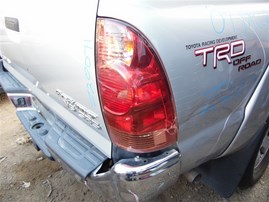 2007 TOYOTA TACOMA PREUNNER CREW CAB SILVER 4.0 AT 2WD TRD OFF ROAD PACKAGE Z20071